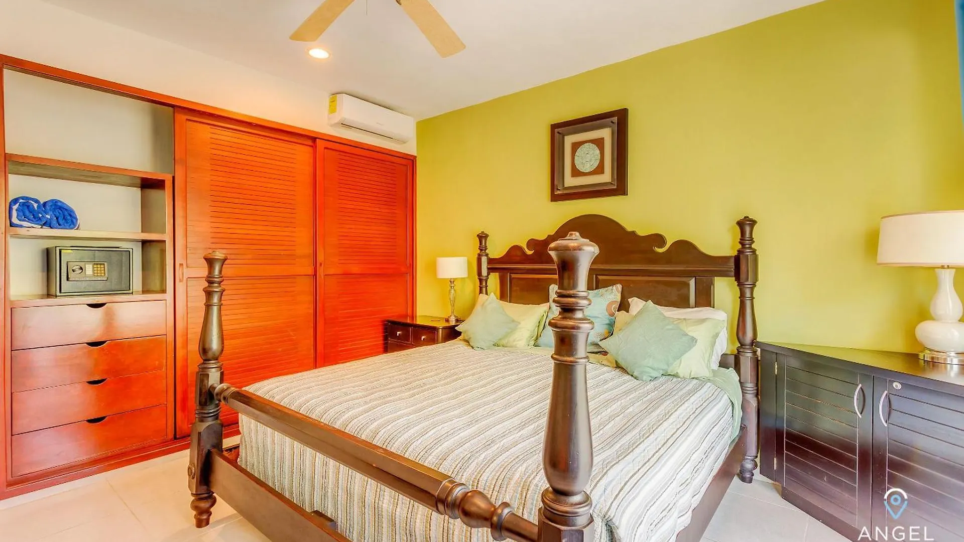 Holiday home New Tropical Vibe Condo With Roof Pool Beach 3 Blks Playa del Carmen