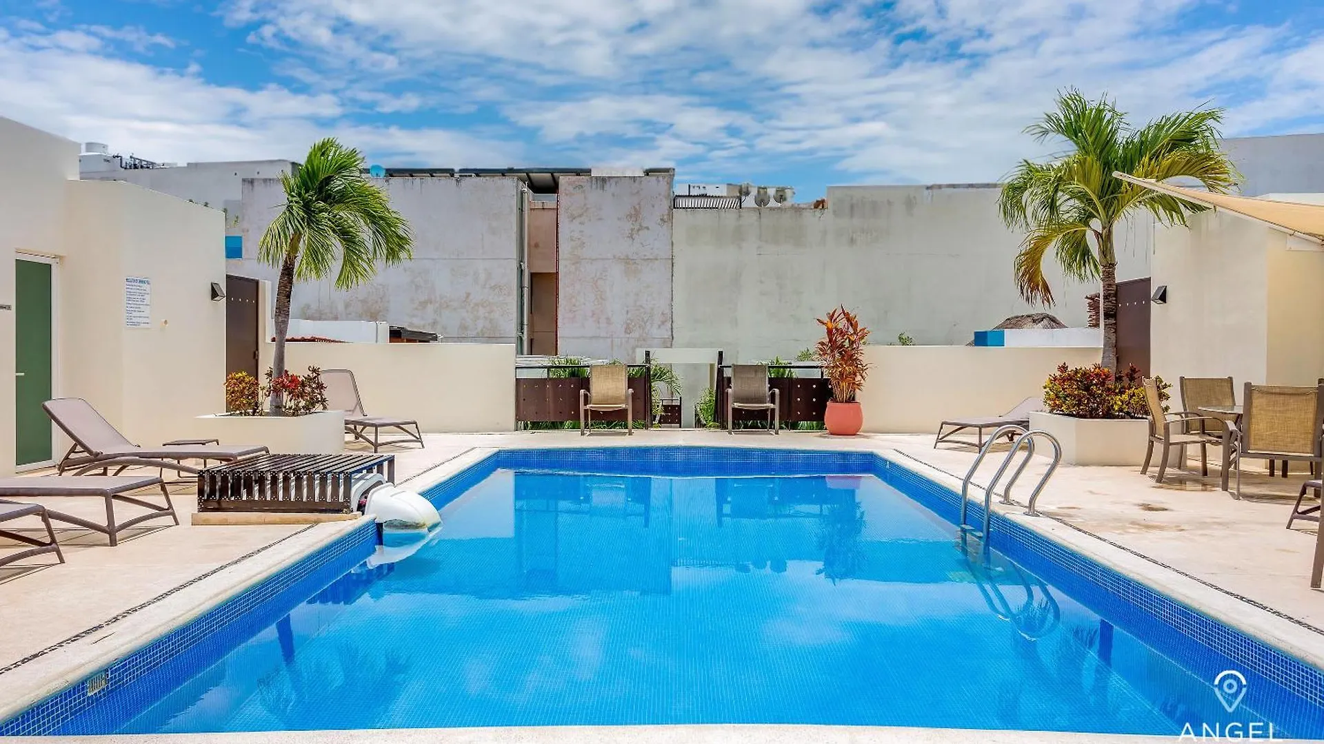 New Tropical Vibe Condo With Roof Pool Beach 3 Blks Playa del Carmen 0*,  Mexico