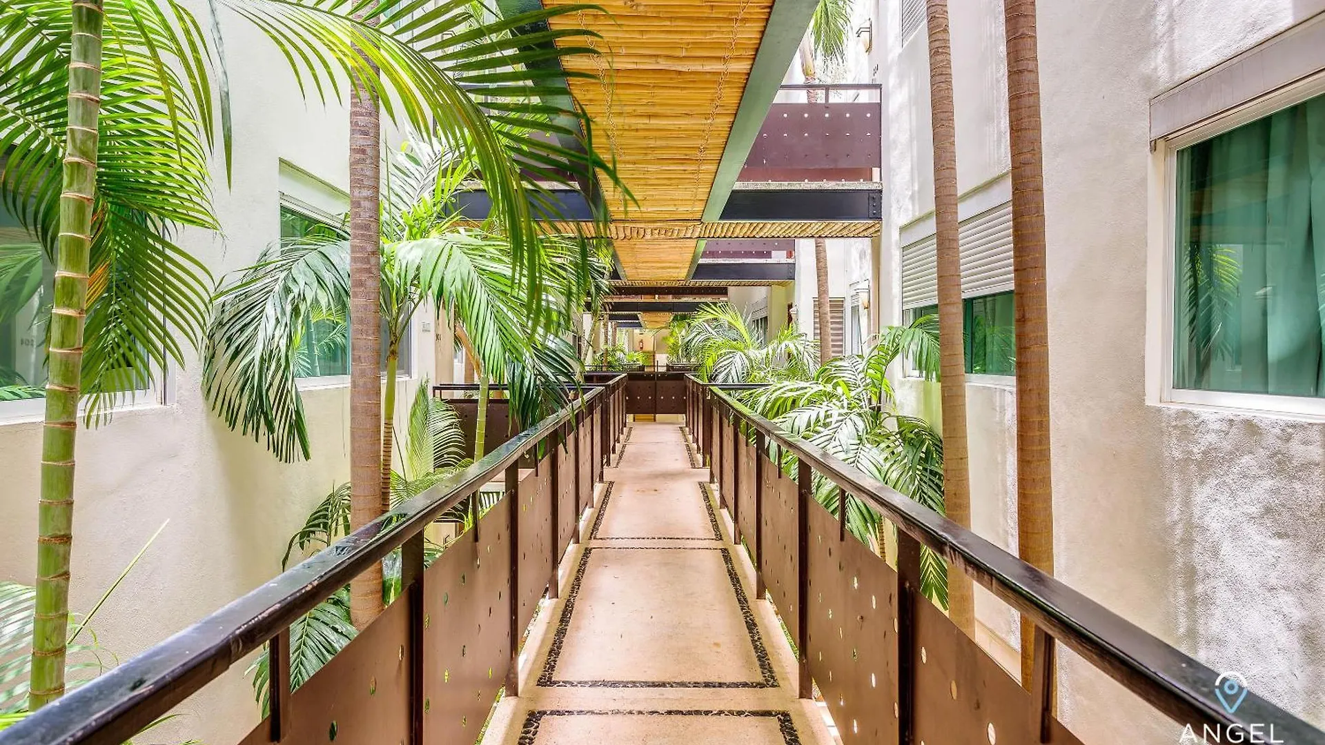 Holiday home New Tropical Vibe Condo With Roof Pool Beach 3 Blks Playa del Carmen