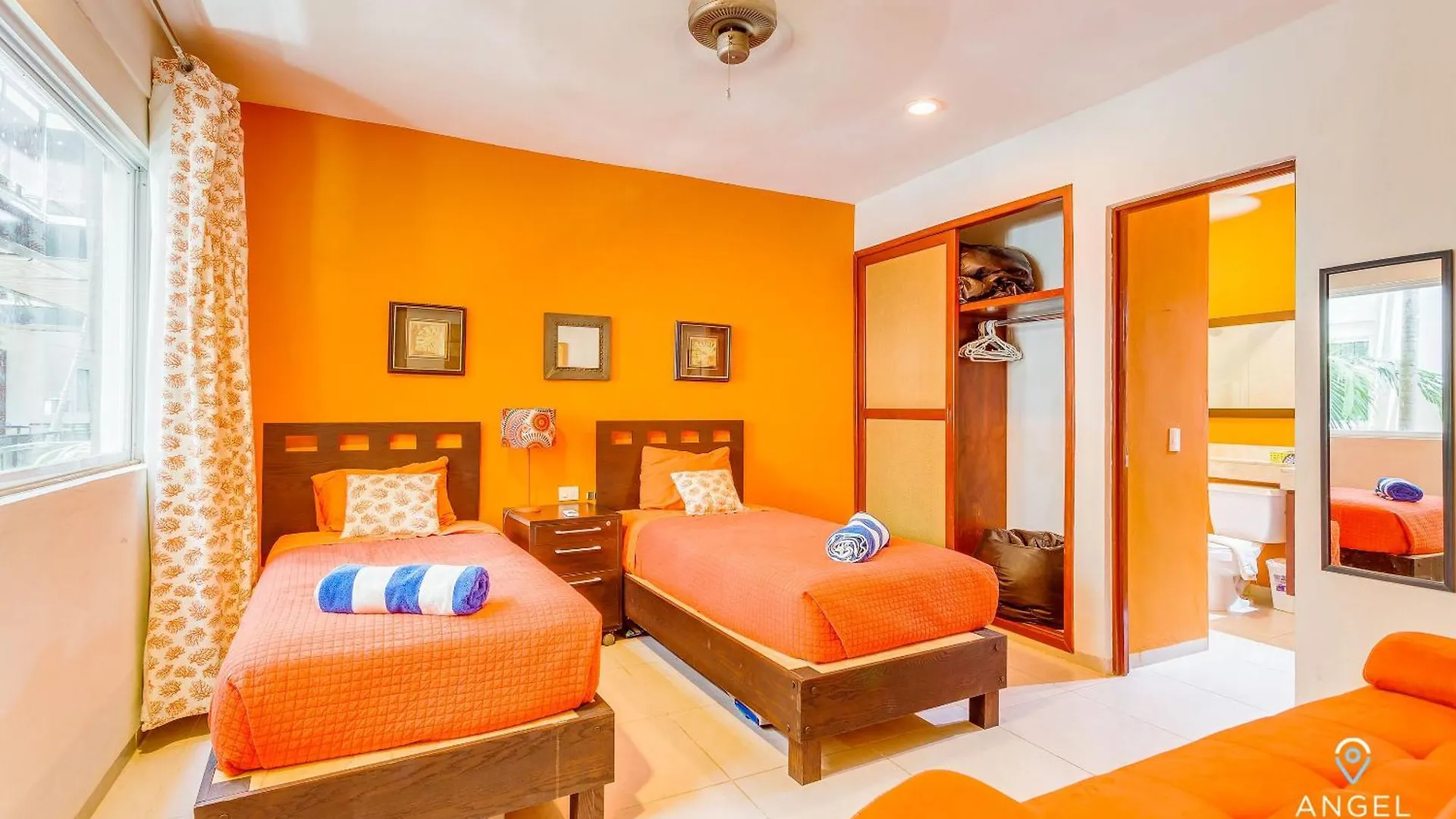 New Tropical Vibe Condo With Roof Pool Beach 3 Blks Playa del Carmen Mexico