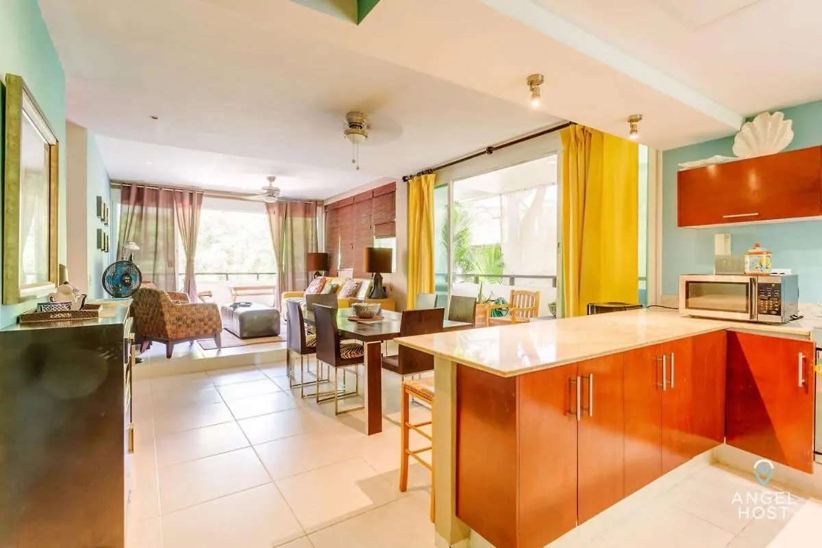 New Tropical Vibe Condo With Roof Pool Beach 3 Blks Playa del Carmen