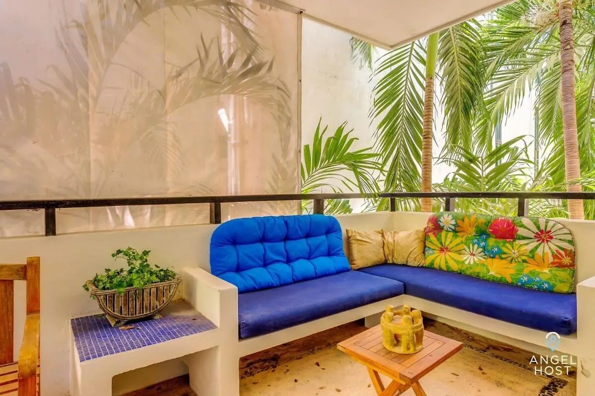 Casa de Férias New Tropical Vibe Condo With Roof Pool Beach 3 Blks Playa del Carmen
