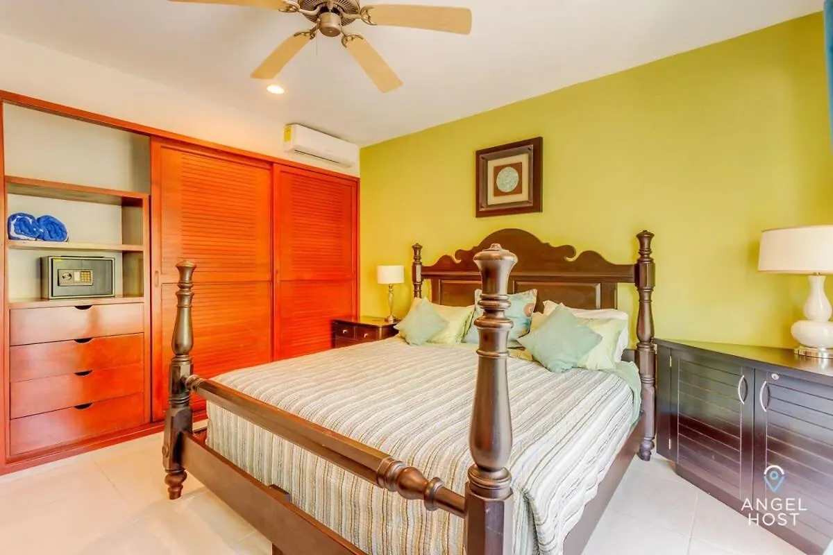 Casa de Férias New Tropical Vibe Condo With Roof Pool Beach 3 Blks Playa del Carmen